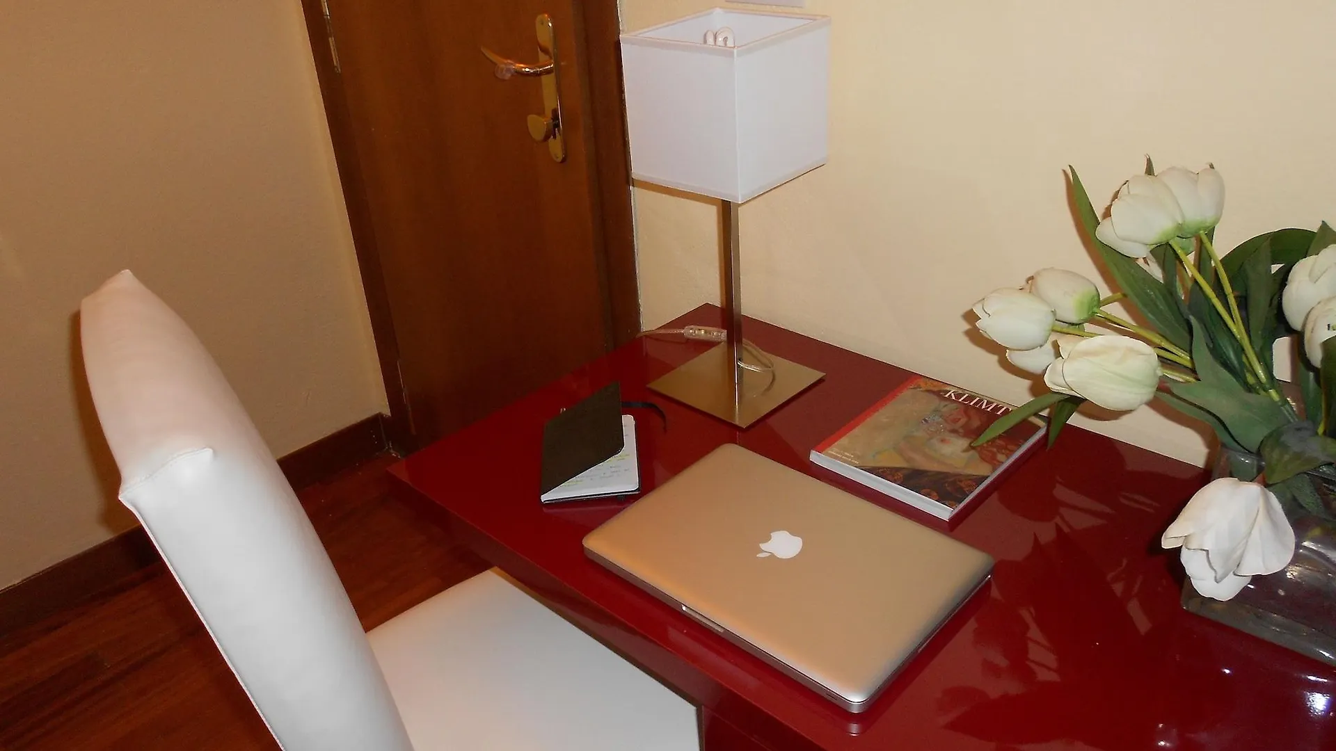 Hotel Minerva Milan 3*,  Italy