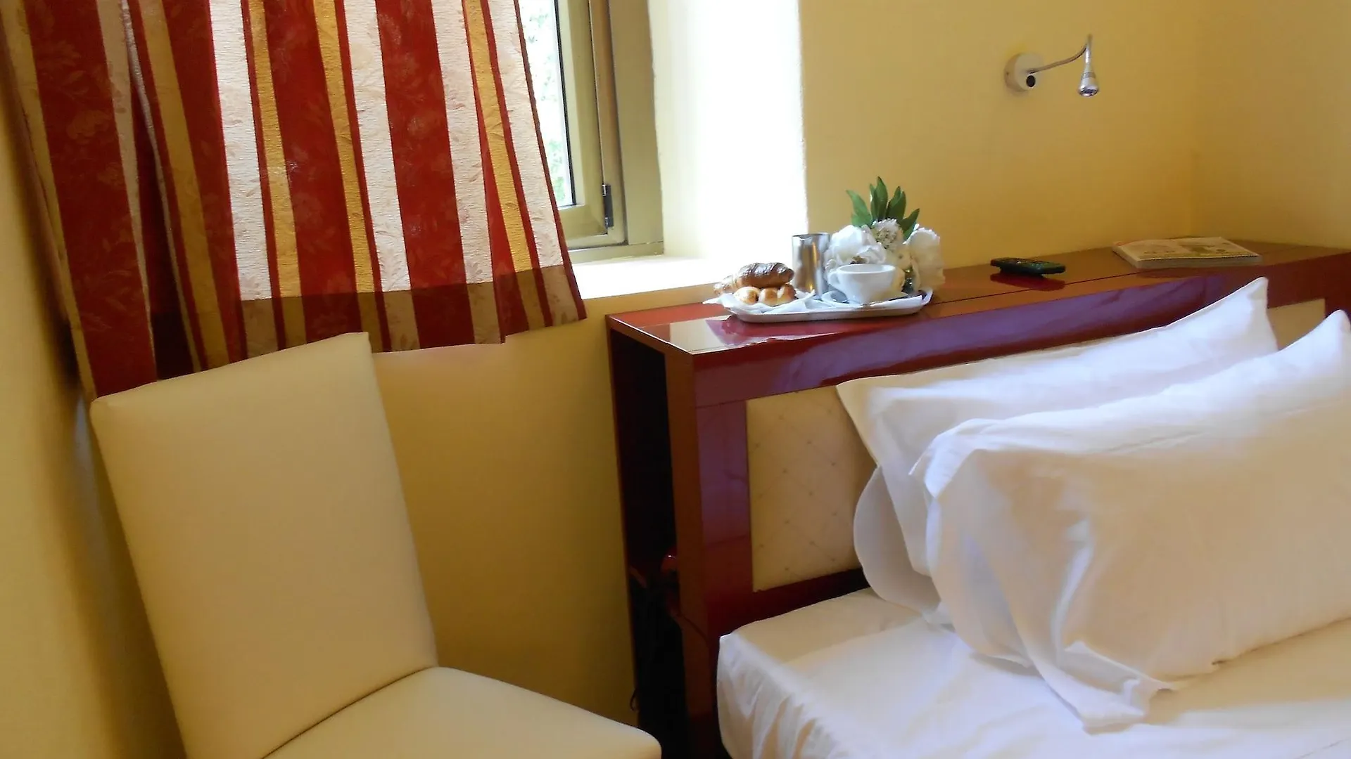 Hotel Minerva Milan 3*,  Italy
